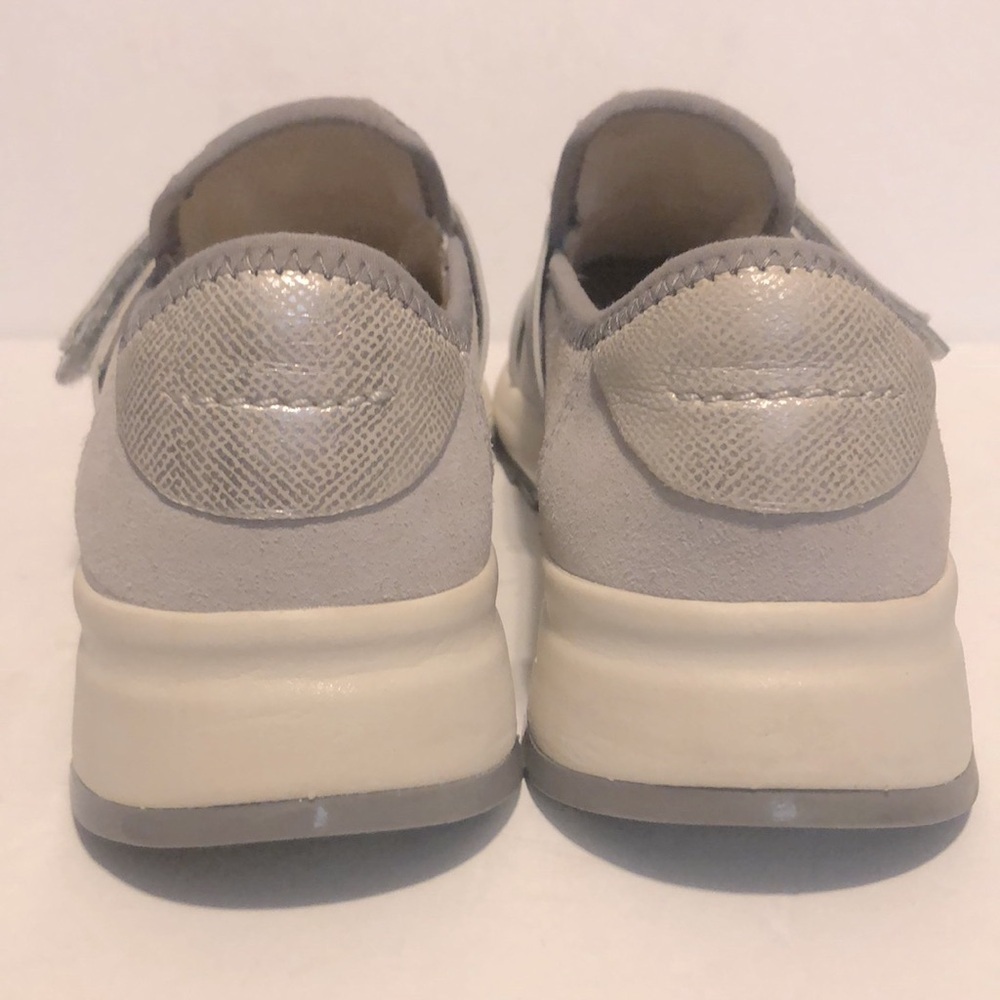 Clarks Women’s Leather Dash Lite Strap Sneakers - Picture 8 of 9